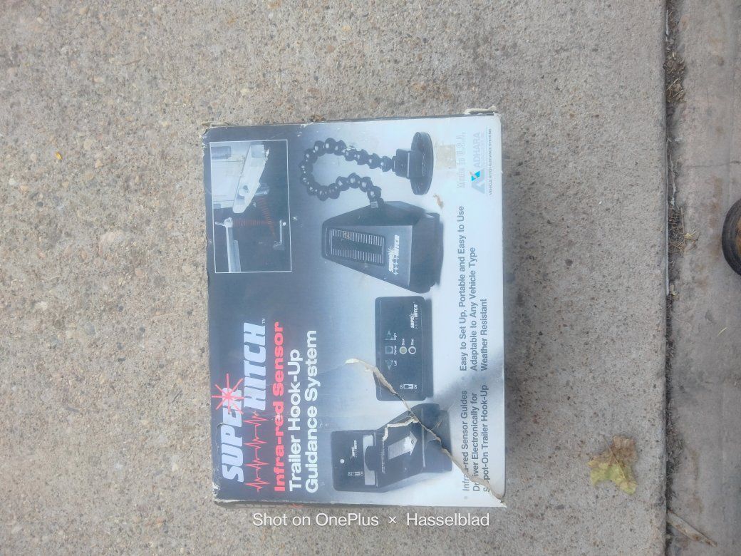 Super Hitch Infra-Red Sensor Trailer Hook-Up Guidance System