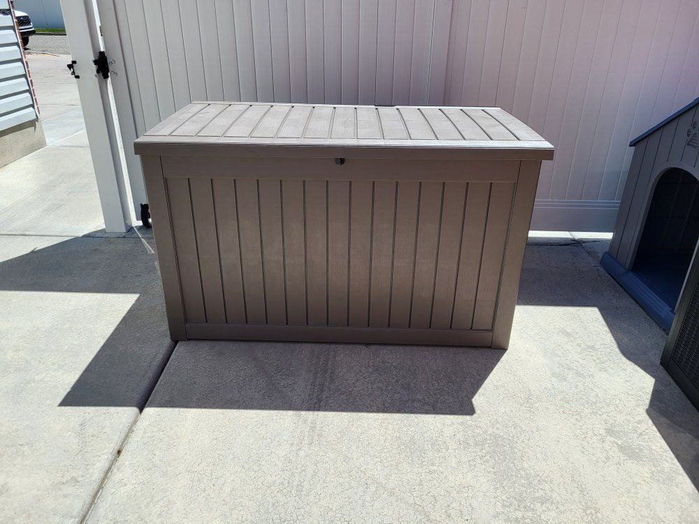 Keter 260Gal Outdoor Storage Deck Box w/Hydraulic Slow Close Lid* Qty-2