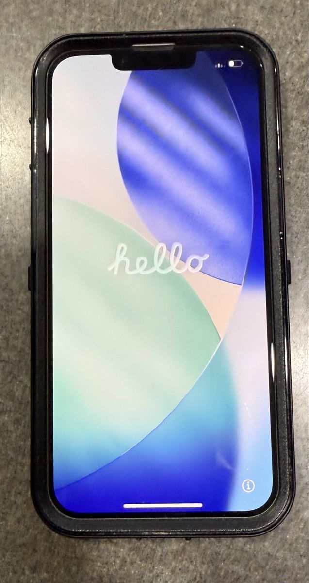 iPhone 14 In An Otterbox