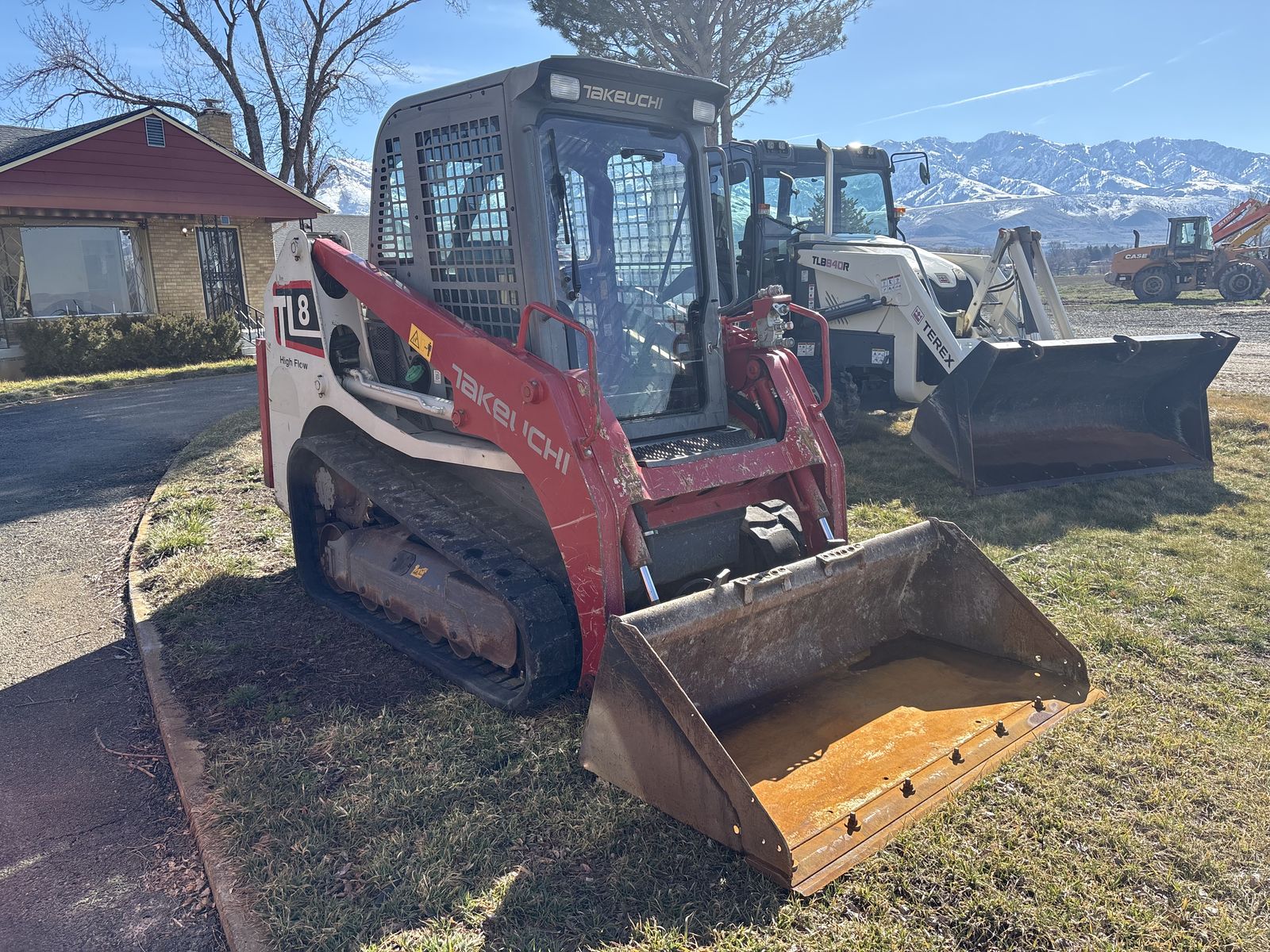 2019 takeuchi TL8 Skidsteer, Closed CaB, 2100 Hour
