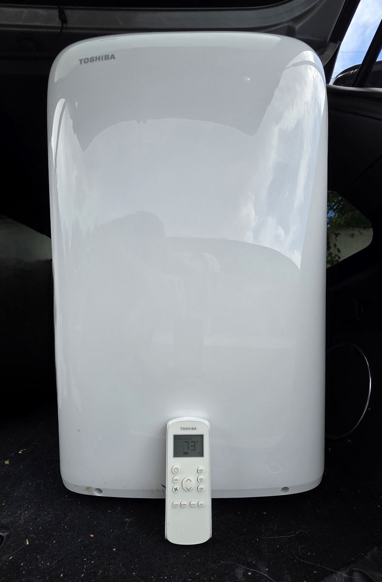 Toshiba 10,000 BTU Portable Air Conditioner 