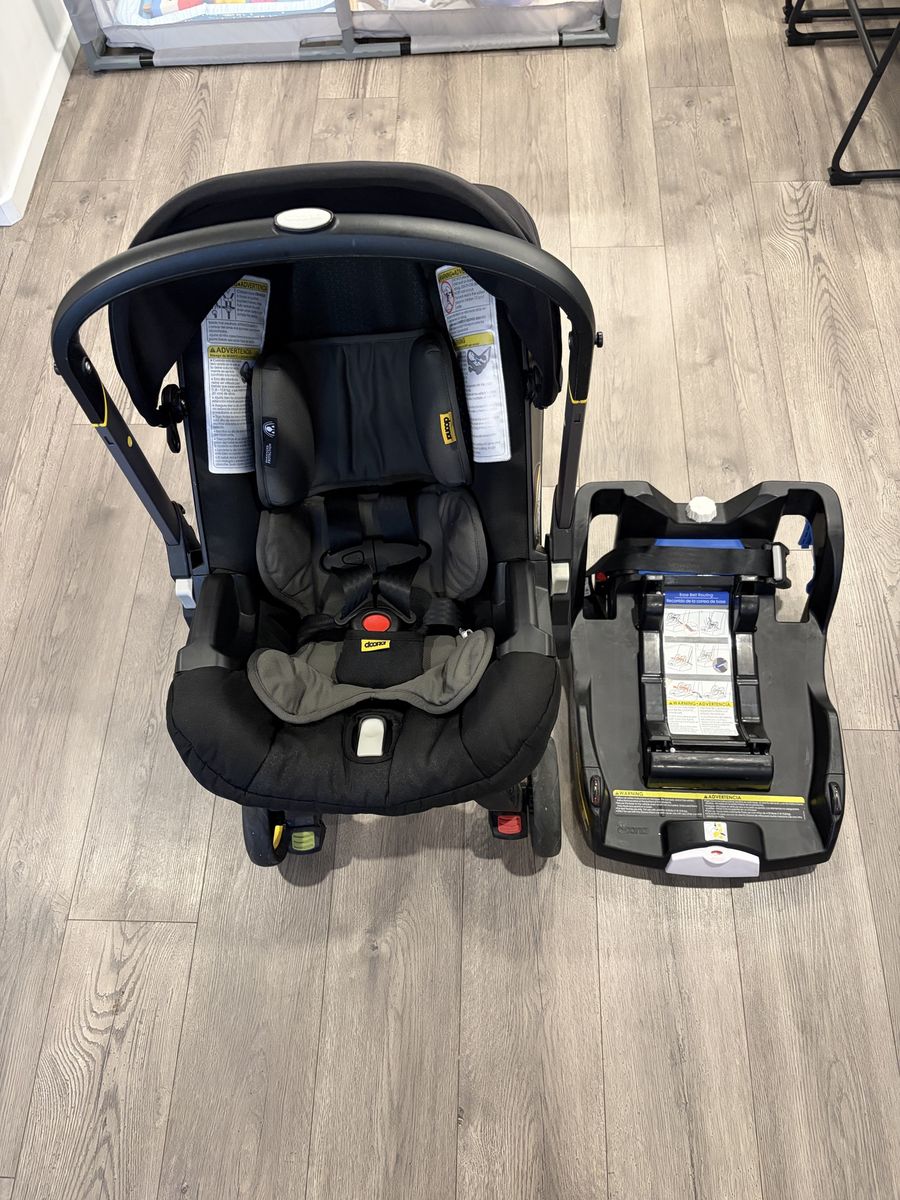 Doona Infant Car Seat and Stroller Combo with Base - Black