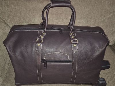 Premium Colombian Full-Grain Leather Rolling Duffel Bag Travel Duffle Overnight Telescoping Handle