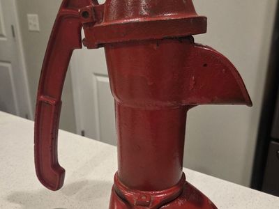 Antique Cast Iron Water Pump