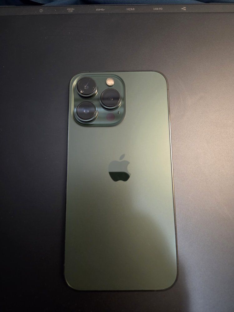 Apple iPhone 13 Pro Alpine Green Unlocked