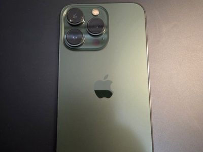 Apple iPhone 13 Pro Alpine Green Unlocked