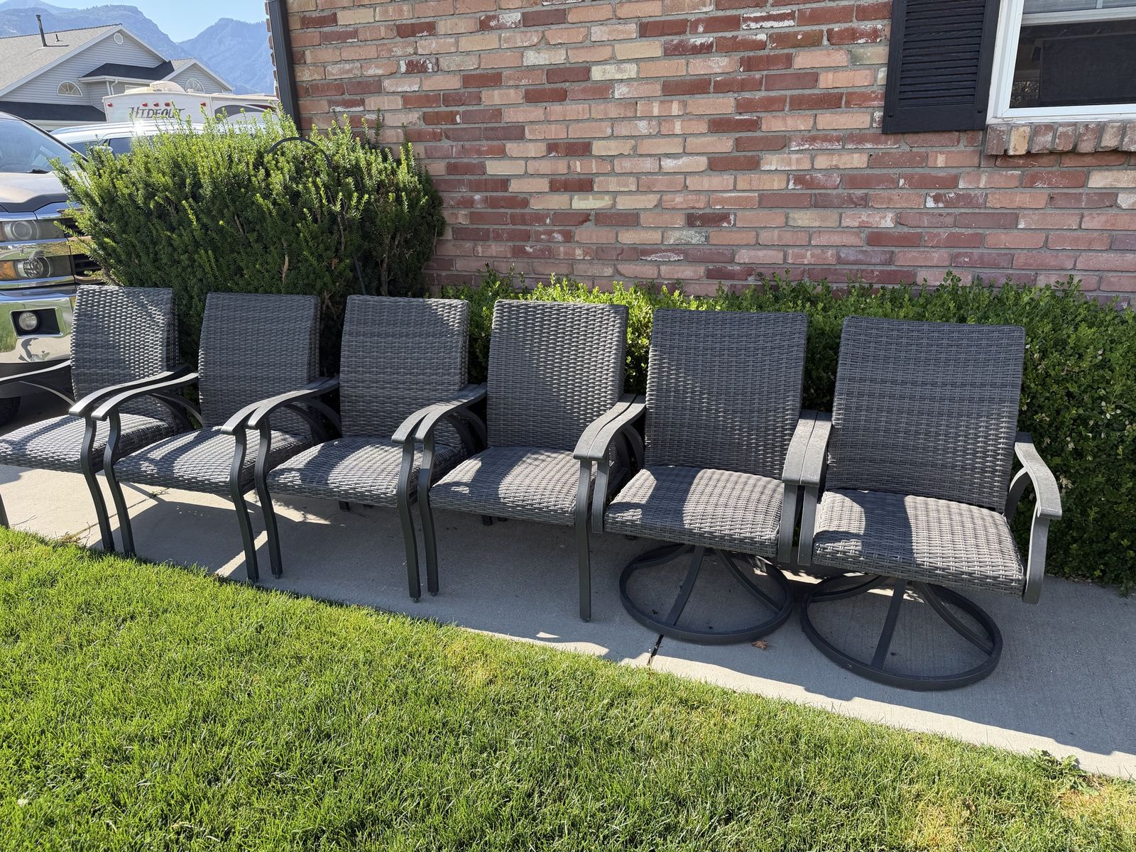 Set of 6 Woven Gray Patio Dining Chairs - 2 Swivel, 4 Standard Outdoor Seating