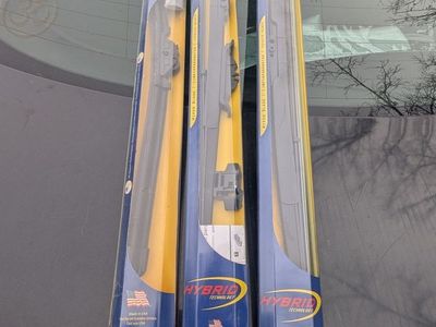 3 Goodyear hybrid wipers (New in box)