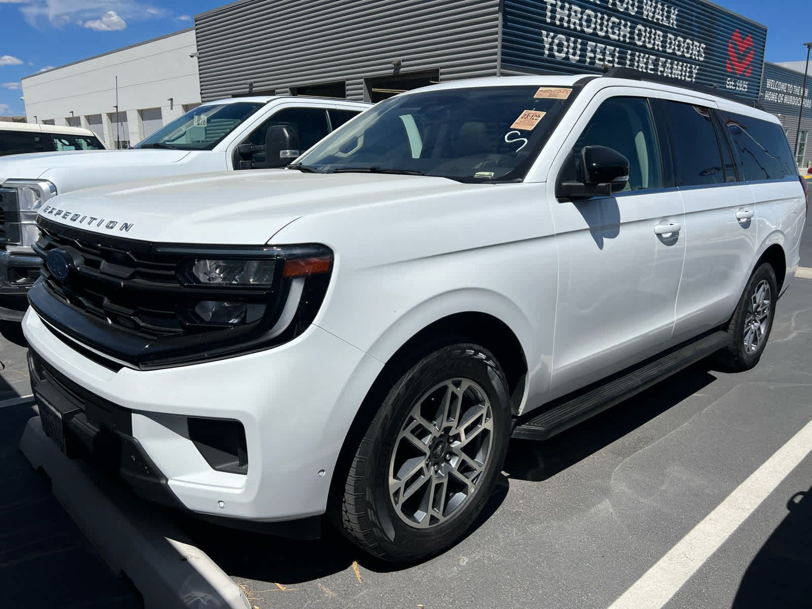2025 Ford Expedition Max Active