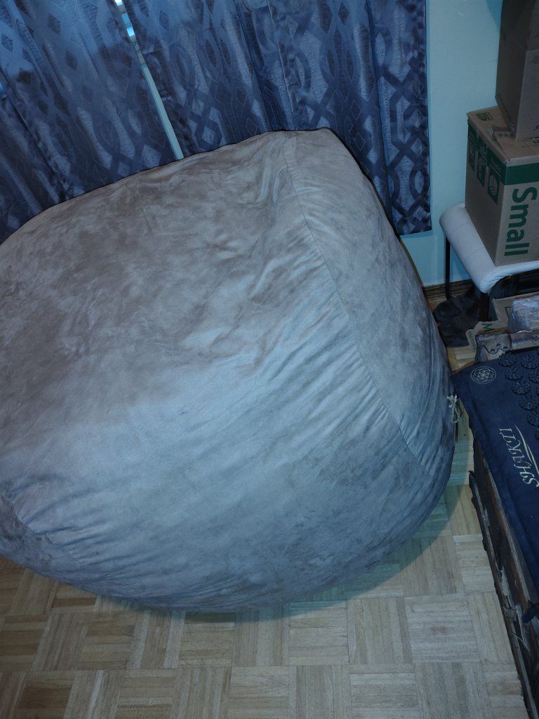 Main image 3