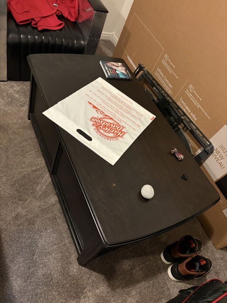 Coffee Table w/ Lift Top Black