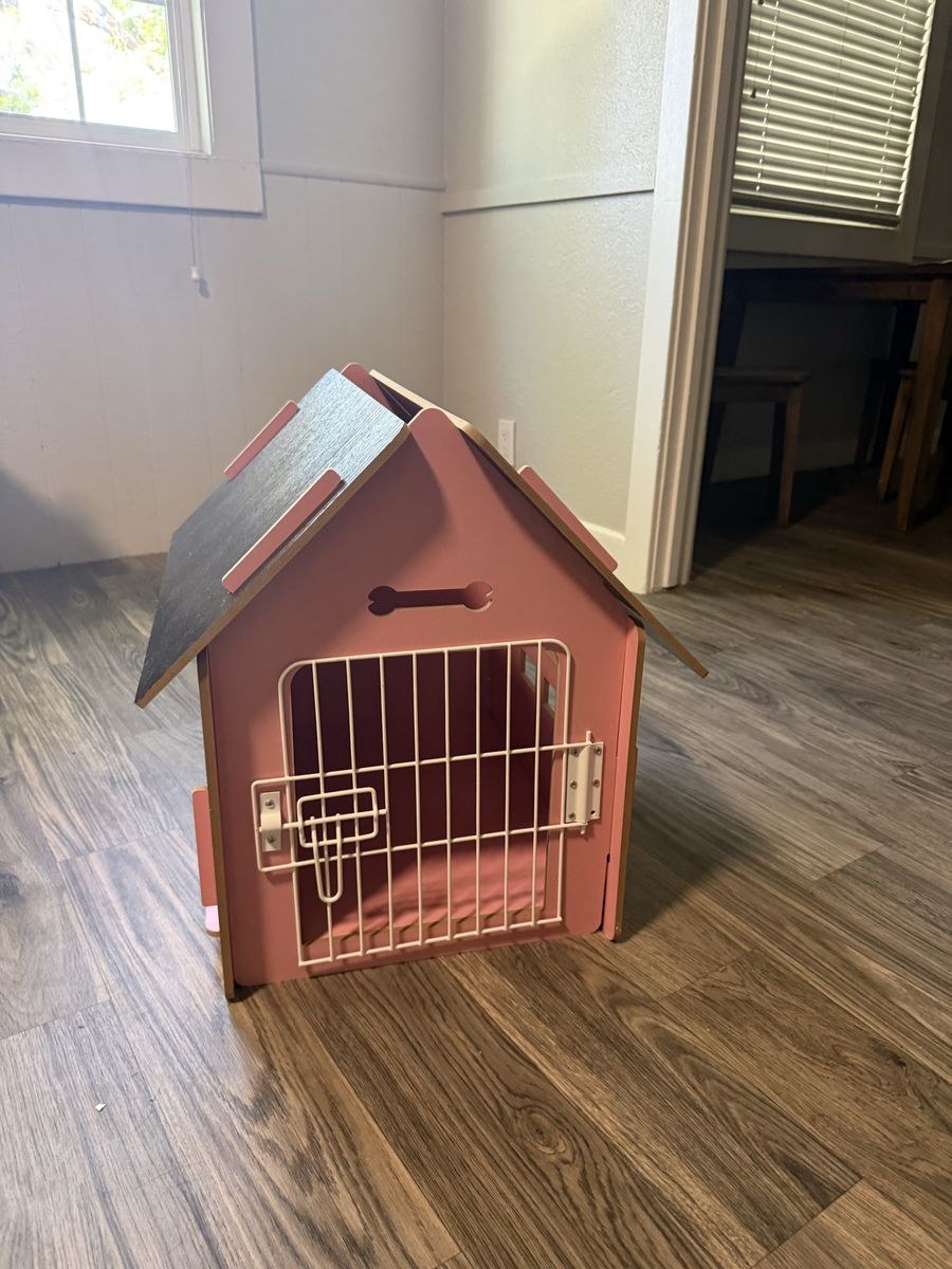 Brand new puppy house and other brand new puppy supplies