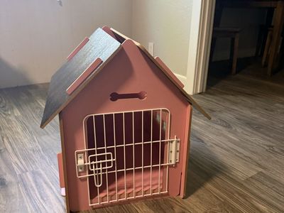 Brand new puppy house and other brand new puppy supplies
