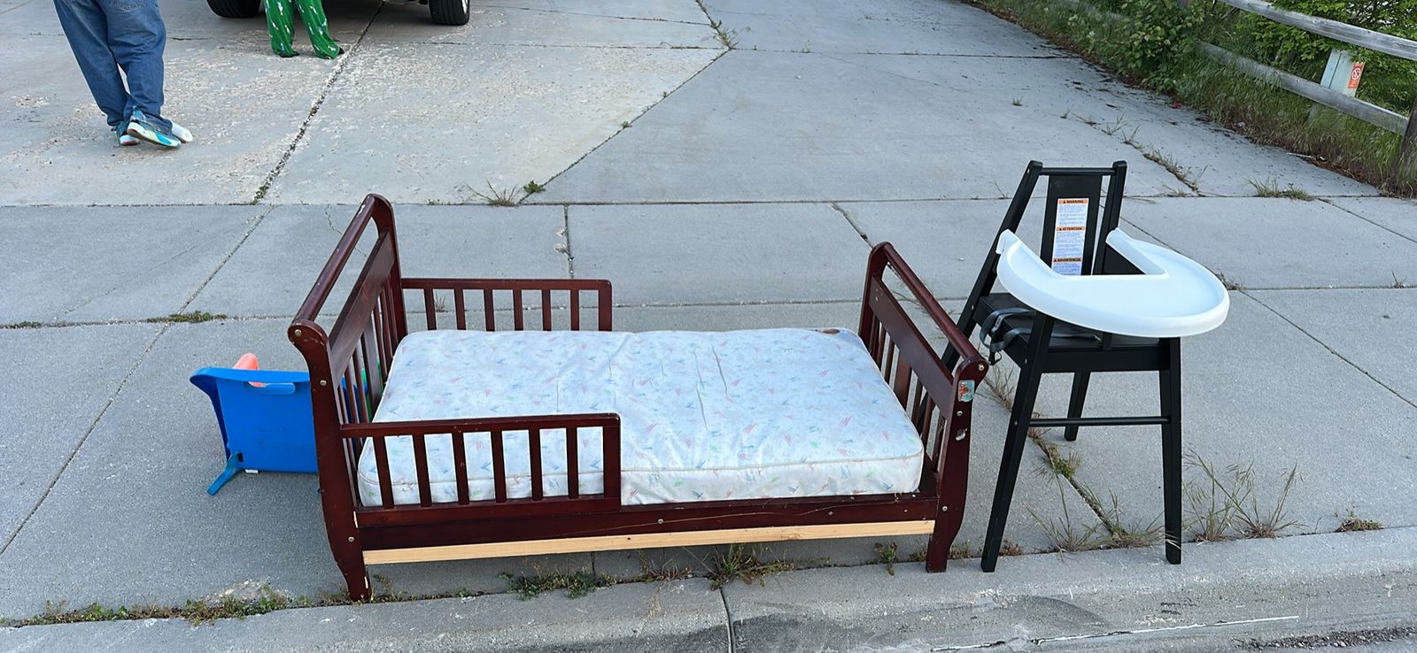 Free kids furniture