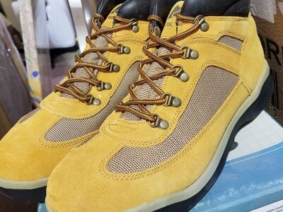 size 13 hiking shoes