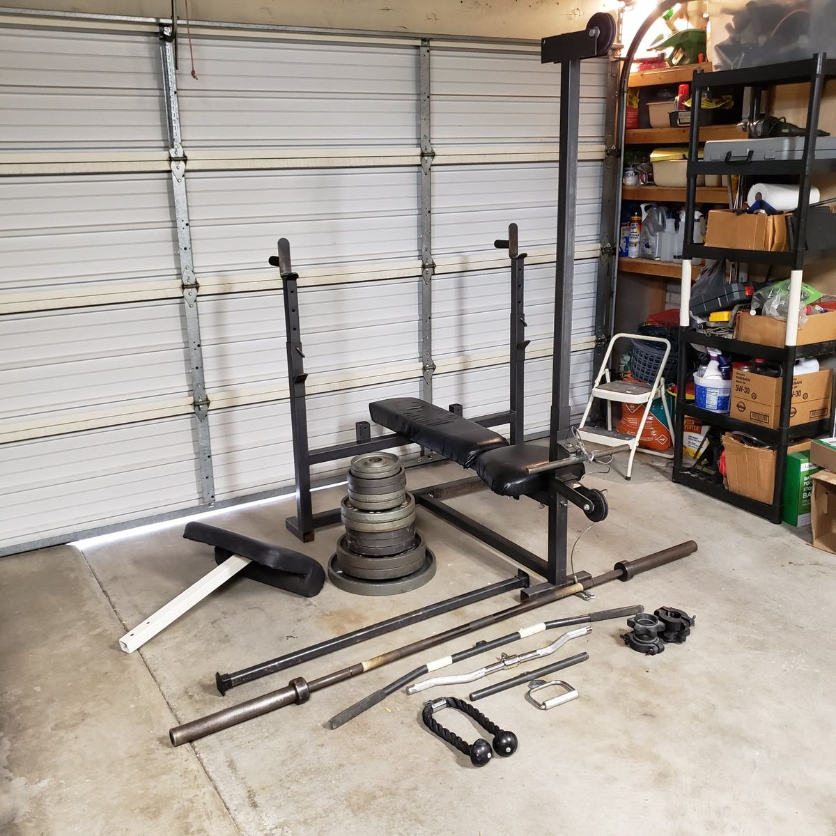Olympic Weight Bench/ Weights 290 lbs / Barbell / Cable Attachments 