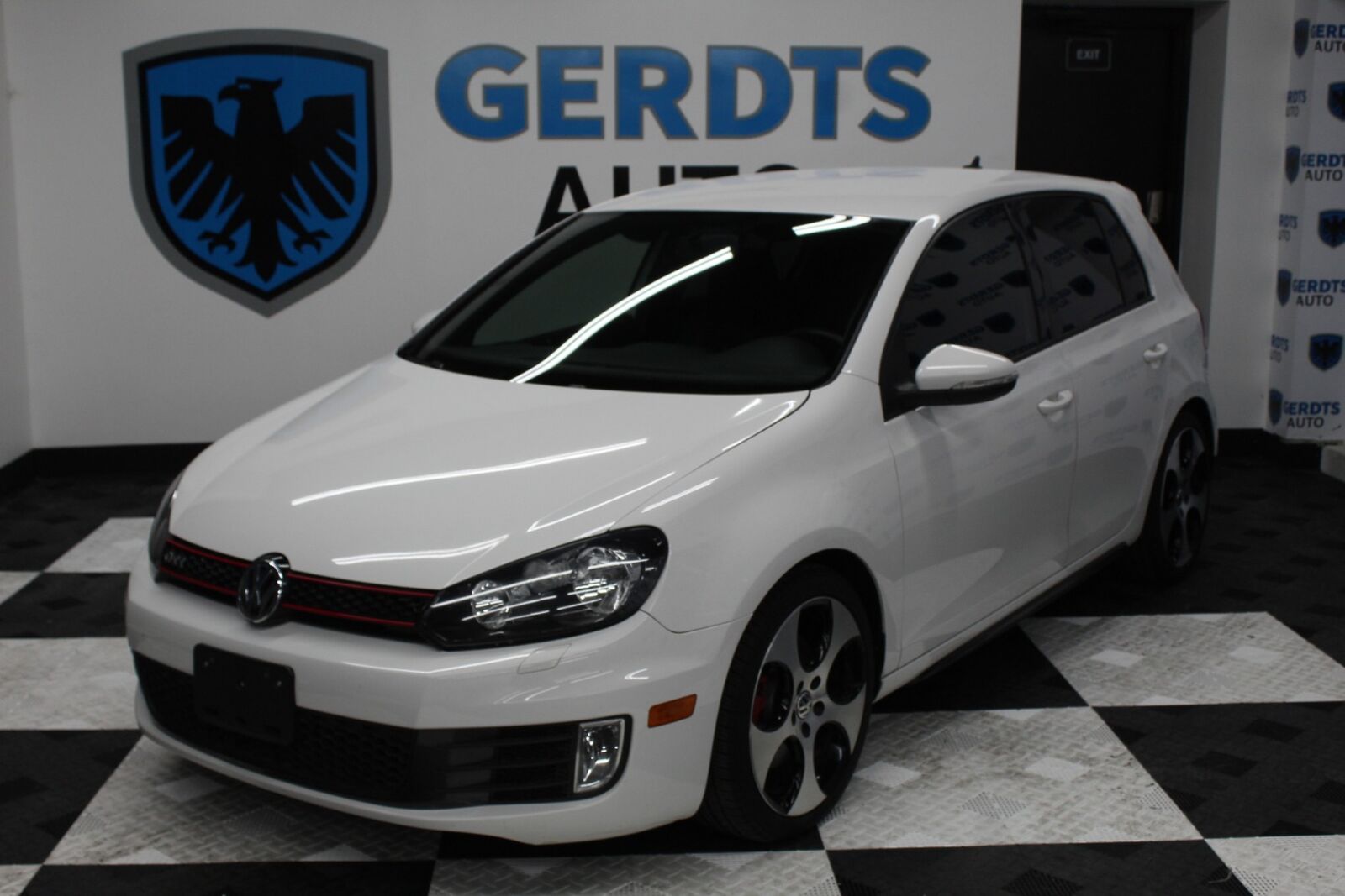 2013 Volkswagen GTI Wolfsburg Edition PZEV