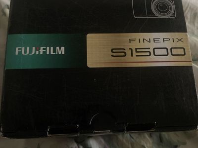 Fujifilm FinePix S1500 Digital Camera