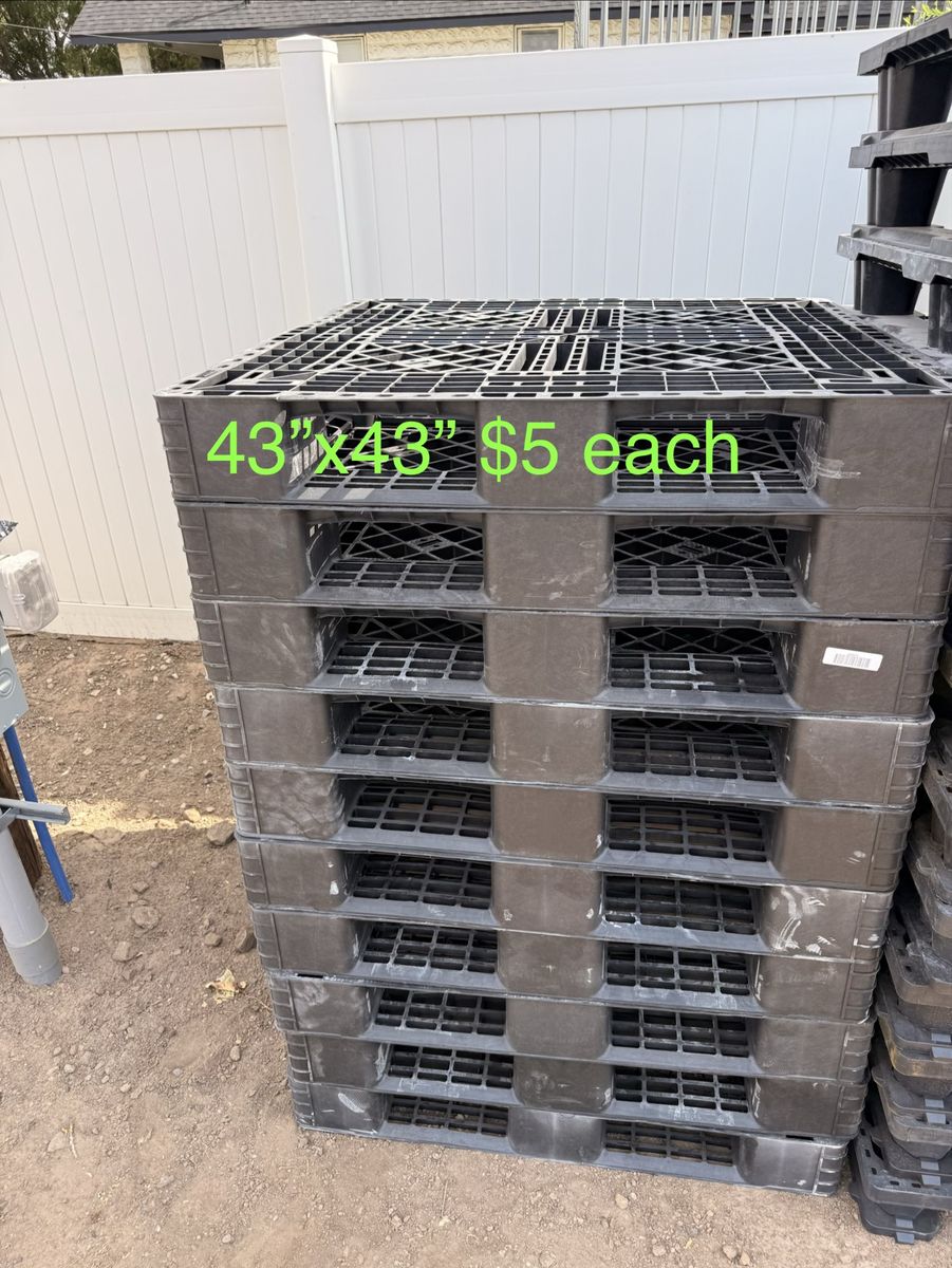 Plastic Pallets