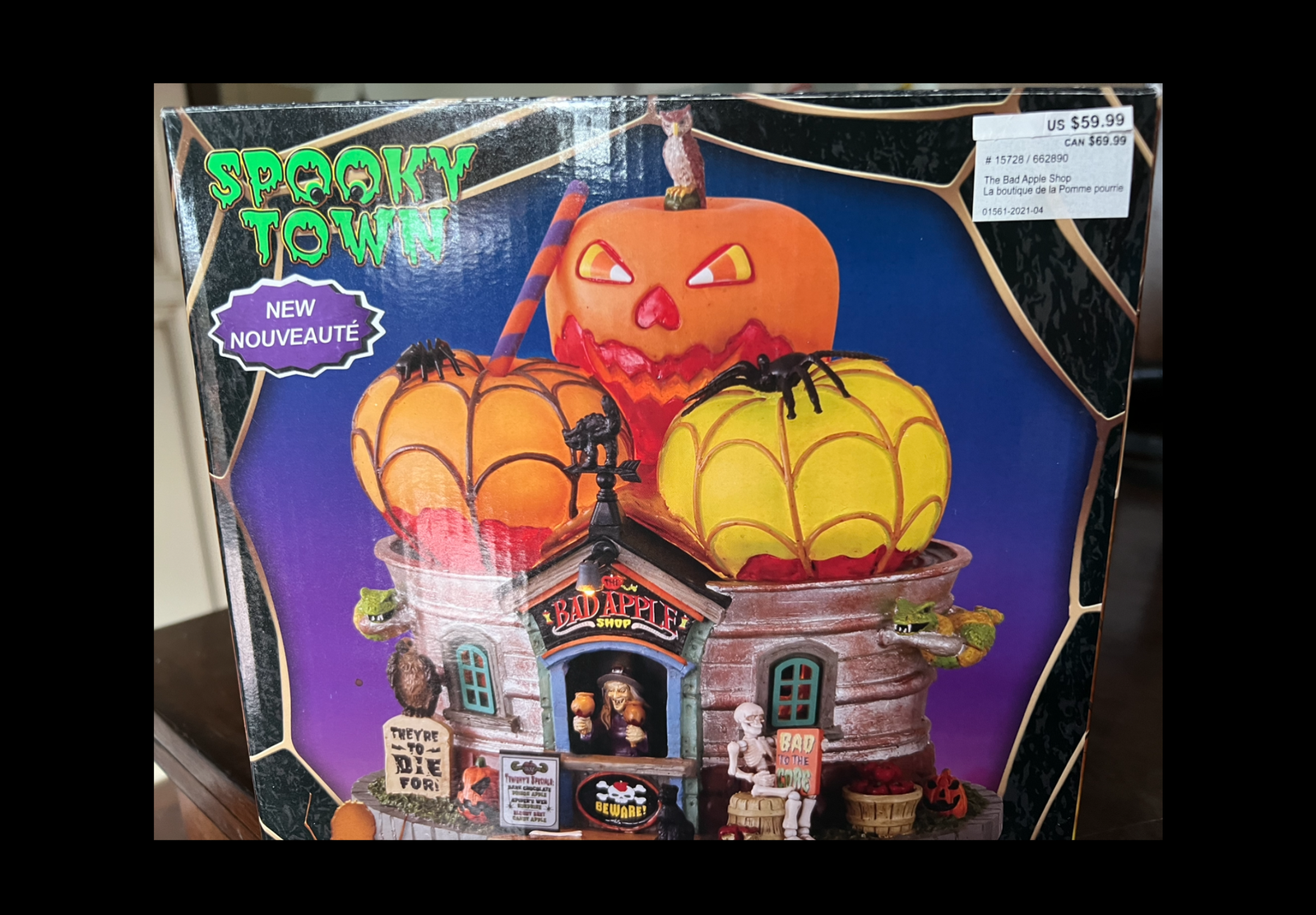 Lemax Spooky Town The Bad Apple Shop