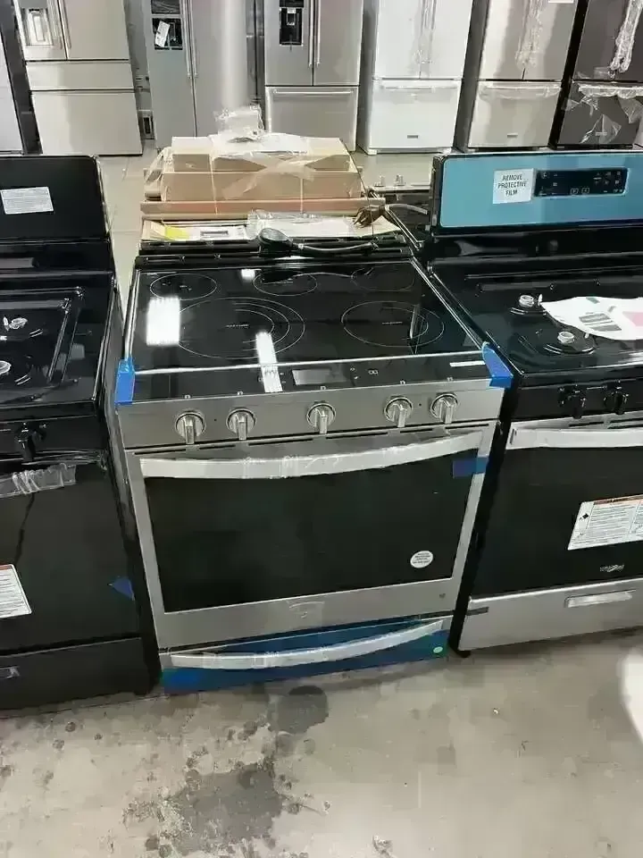 NEW WHIRLPOOL SMART ELECTRIC AIR FRY SLIDE IN RANGE