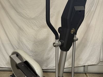 Smooth Fitness Ergonomic CrossTrainer Elliptical