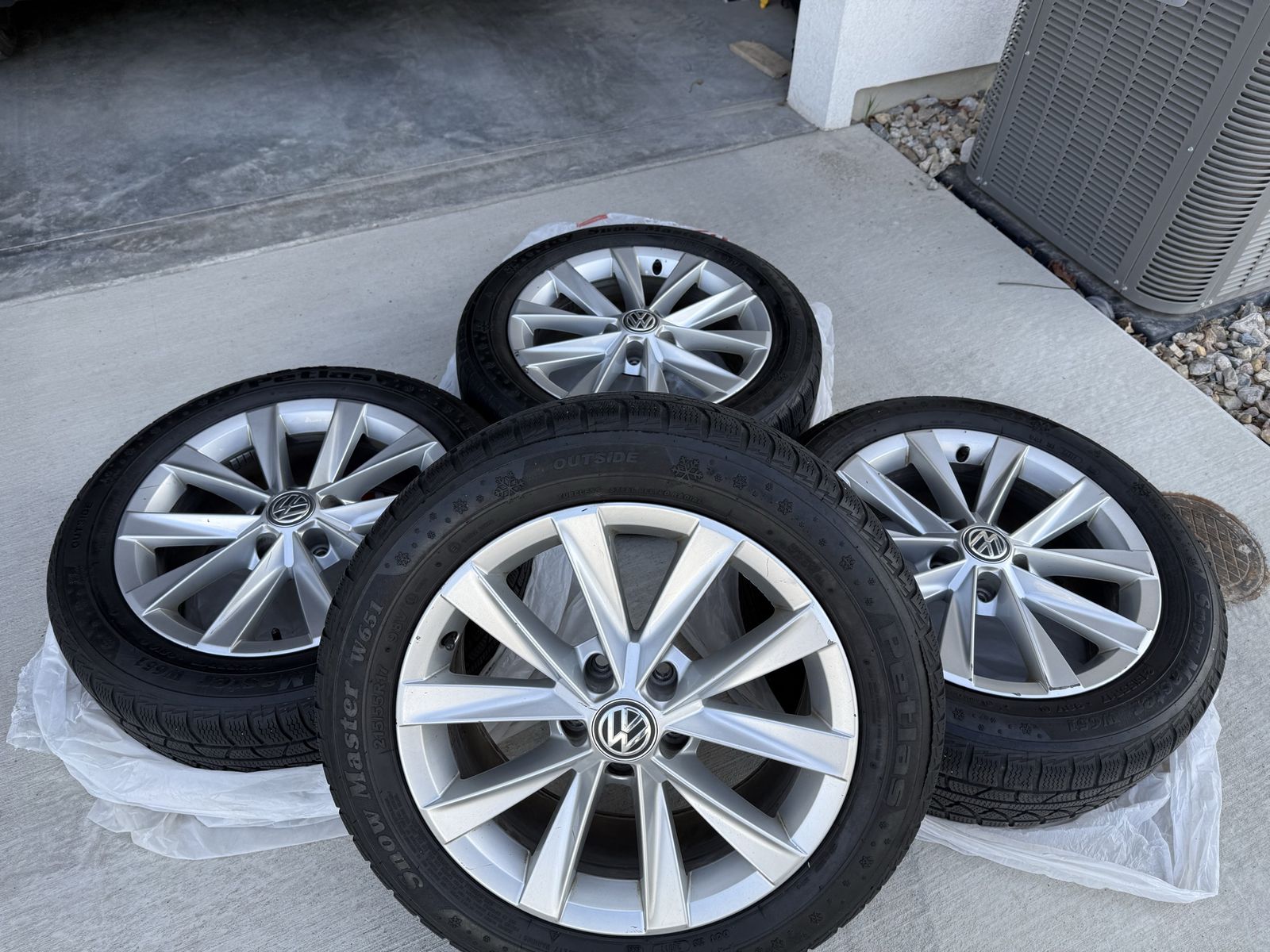 VW Wheel Set 17in