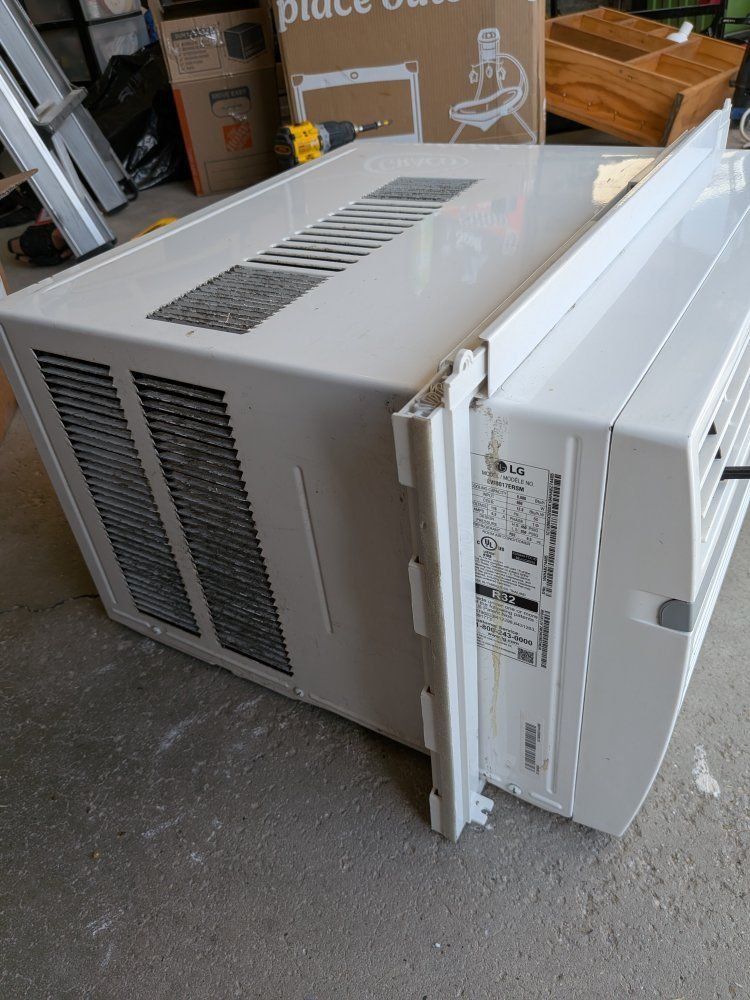 Main image 3