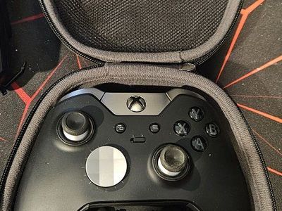 Xbox Elite Series controller