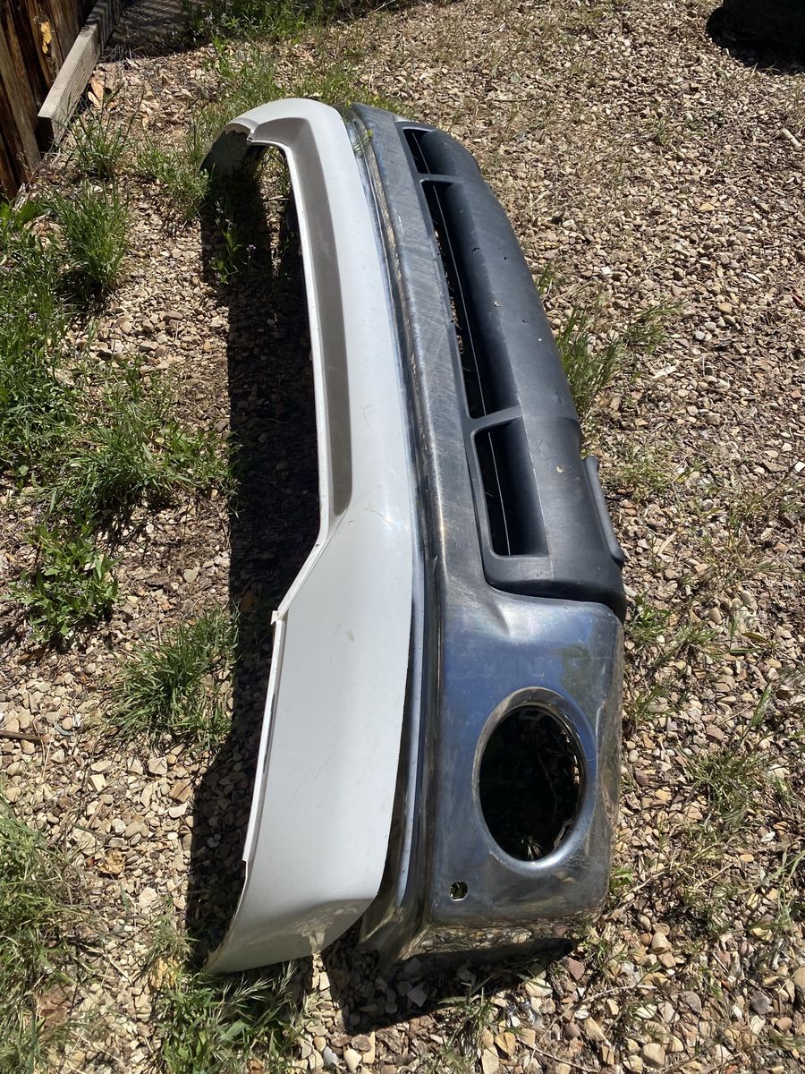 2010 Toyota Tundra Bumper Cover and trim