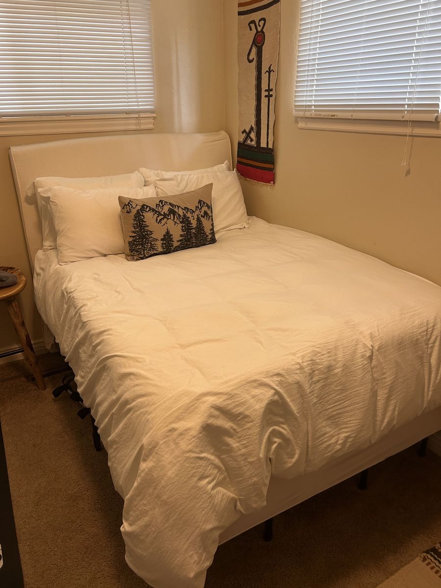 Full Bed Set: Tempurpedic Mattress, Box Spring, Frame, Headboard, Duvet