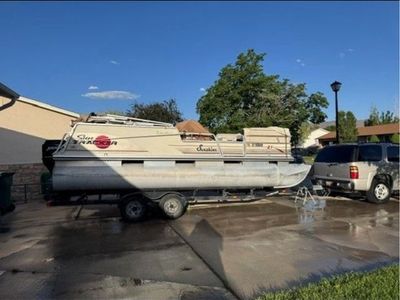 2003 Sun Tracker Pontoon