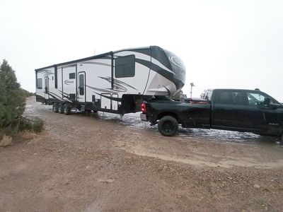 Fifth Wheel Toy Hauler