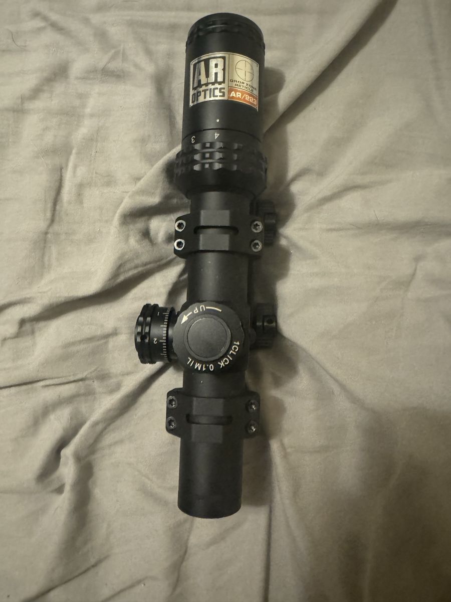 AR Optics AR/223 Scope with Weaver Quick Detach Mount – Excellent Condition