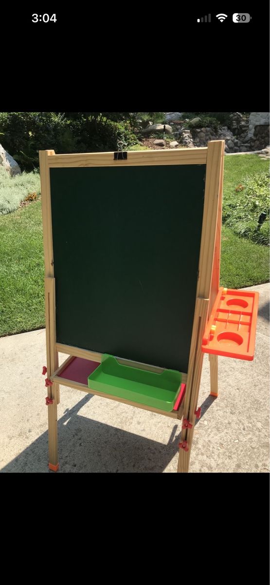 3 Kids Adjustable Double-Sided Easels with Chalkboard & Whiteboard