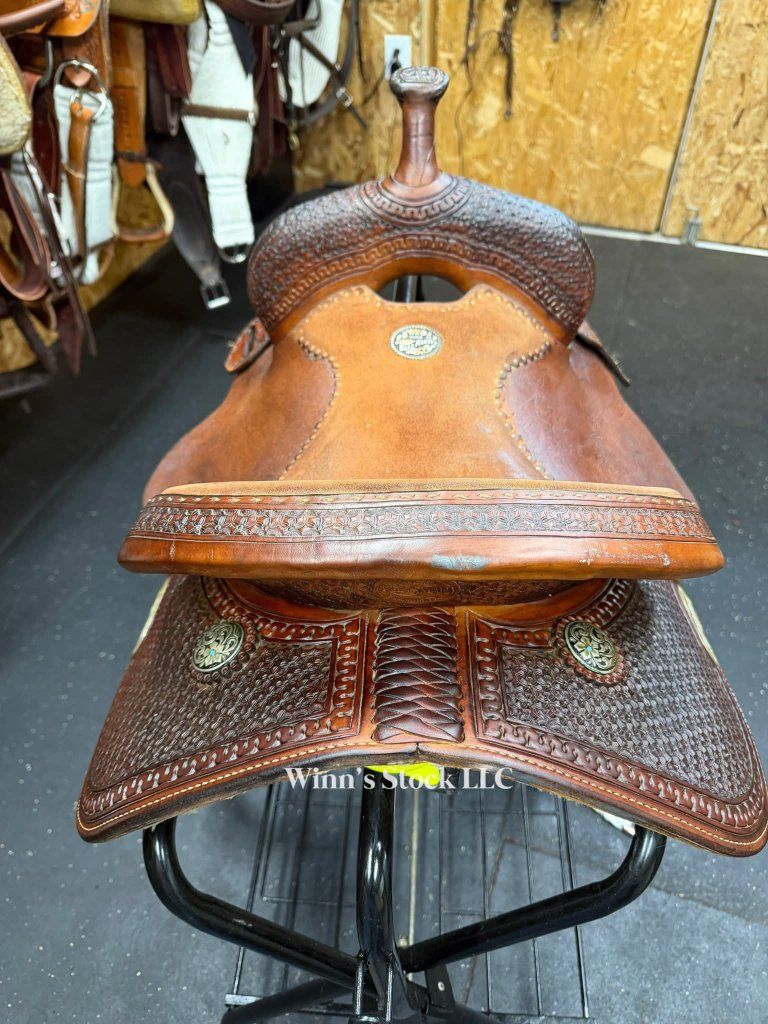 Main image 10