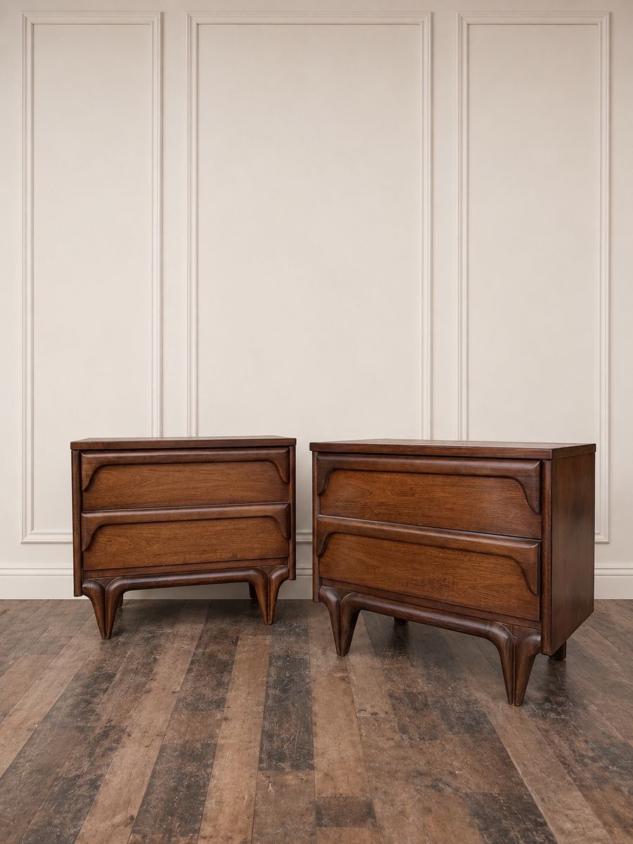 Beautiful Bassett Mid Century Nightstands