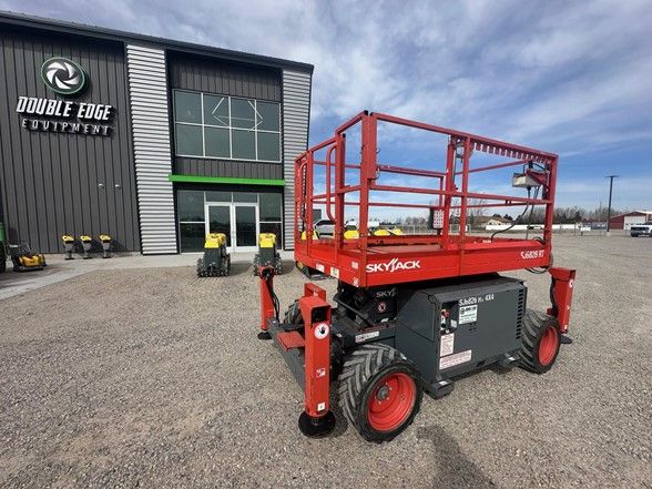 2017 SKYJACK SJ6826 RT SCISSOR LIFT