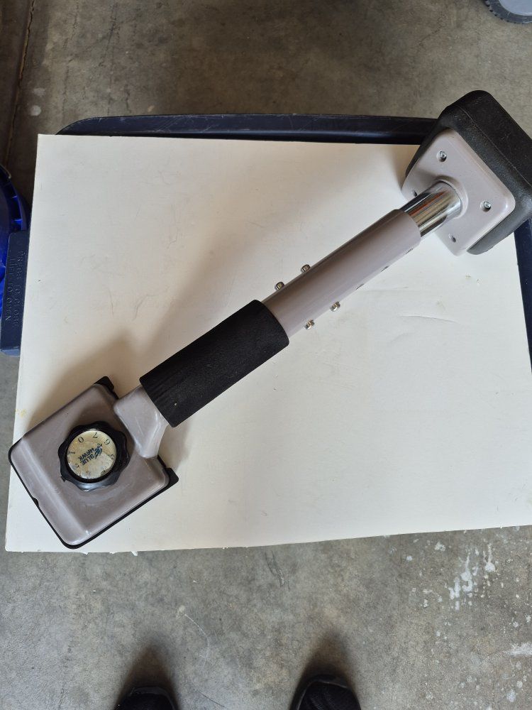 Blue Hawk Carpet Kicker Stretcher Tool with Adjustable Length