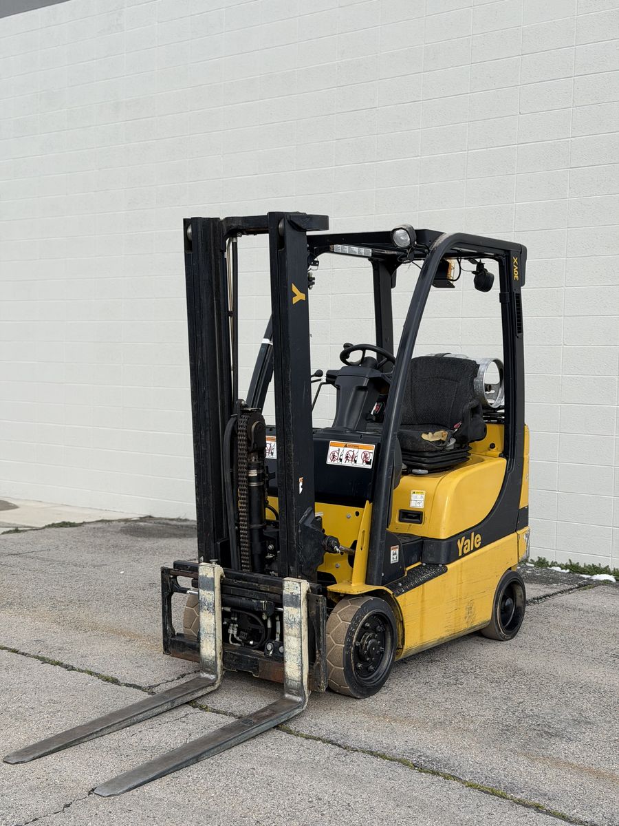 YALE FORKLIFT 2 STAGE MAST SIDE SHIFT 4000 LB