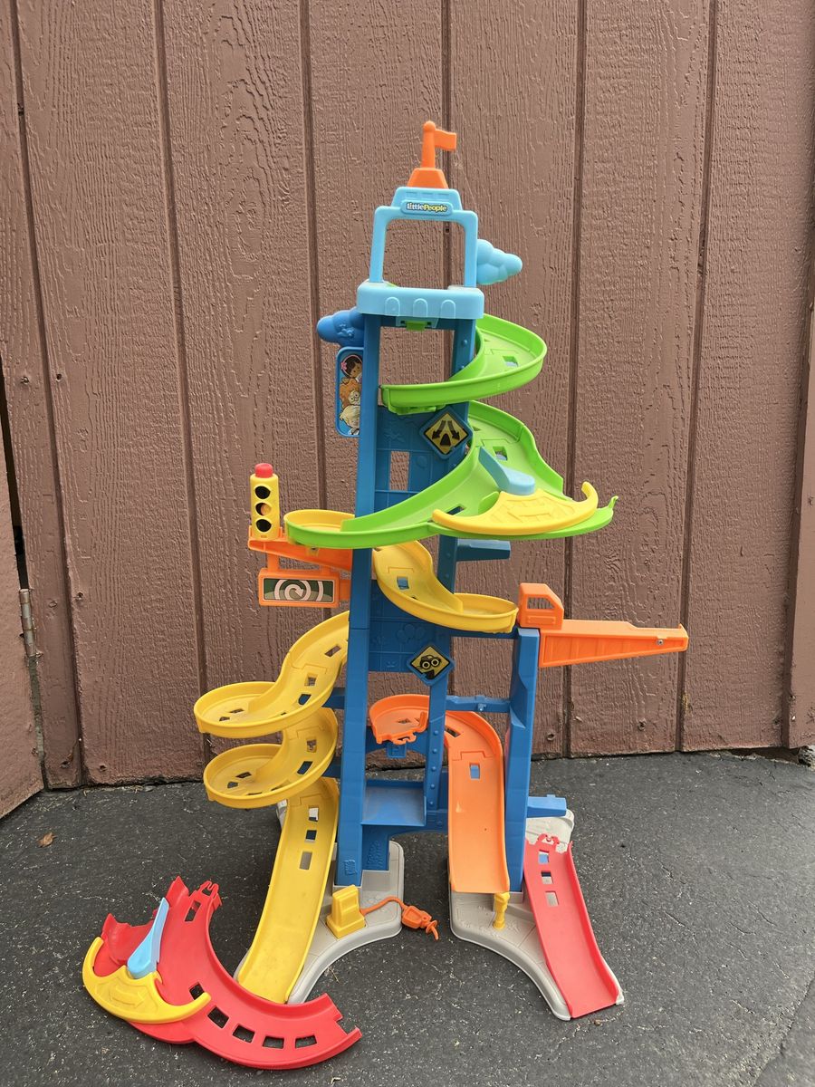 Fisher Price Little People City Skyway Car Track Tower