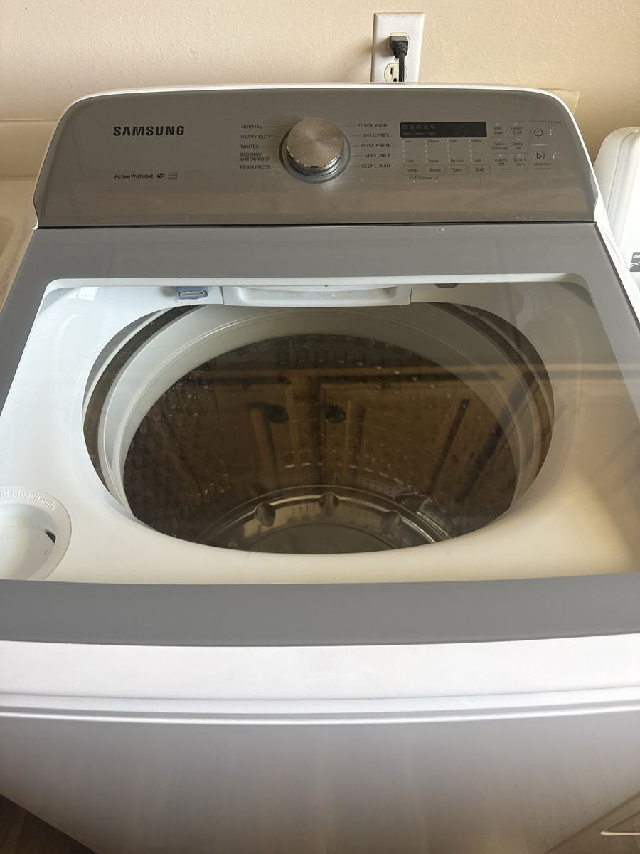 Samsung ActiveWaterjet Top Load Washer in White
