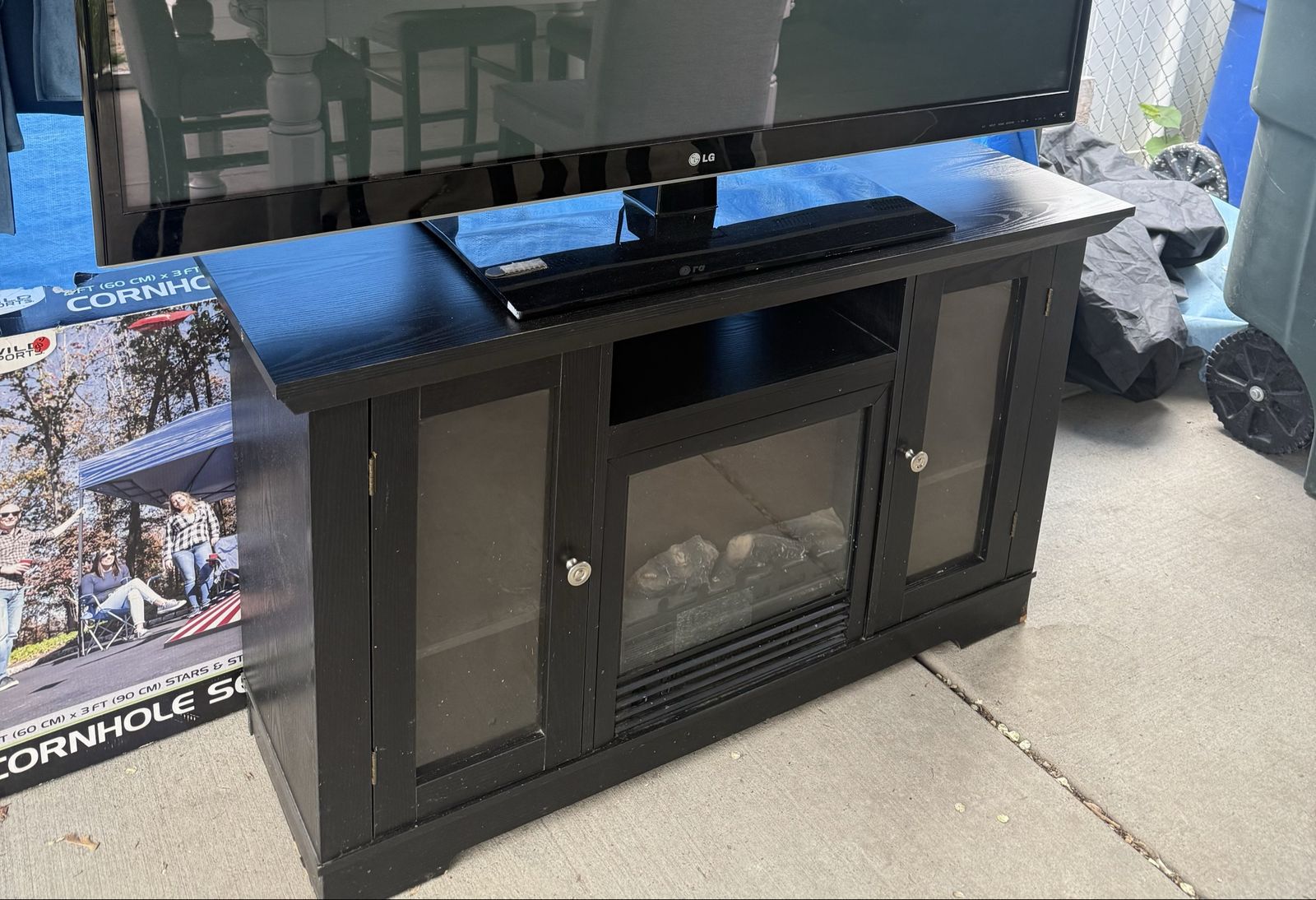 Tv stand