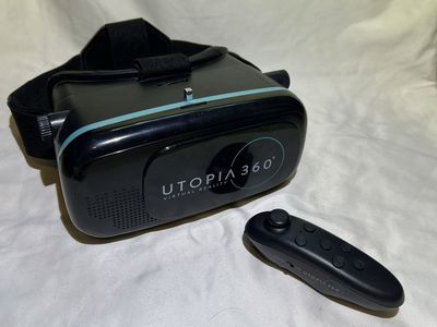 Utopia 360 Virtual Reality Headset with Bluetooth Controller