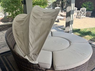 Day bed. Outdoor Wicker Patio Daybed Round Sectional Sofa with Retractable Canopy, Tan Cushions