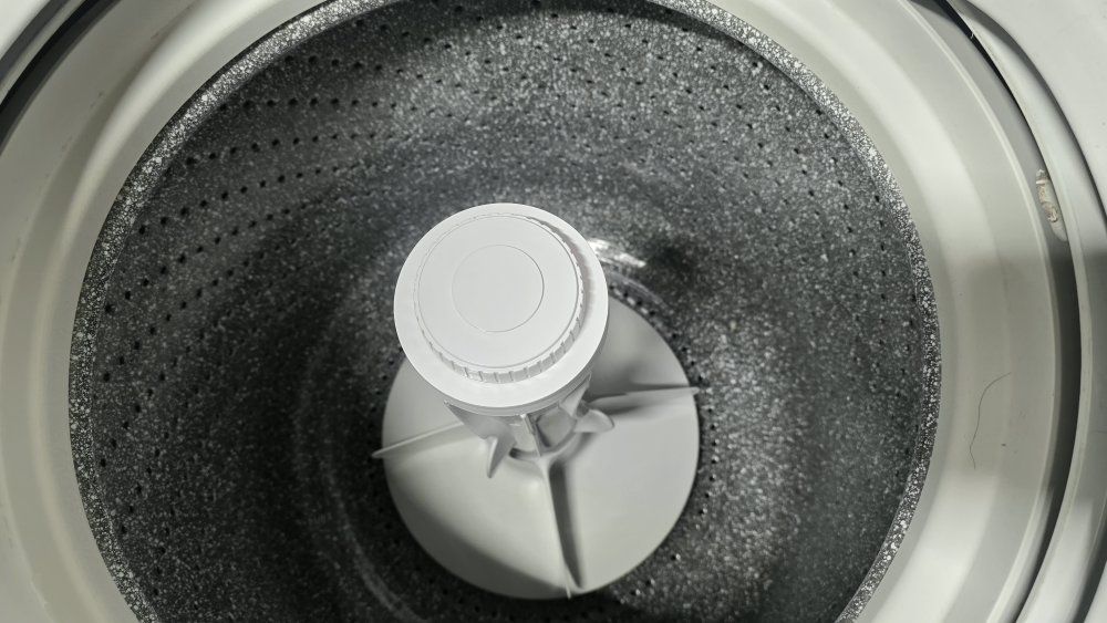 Main image 6