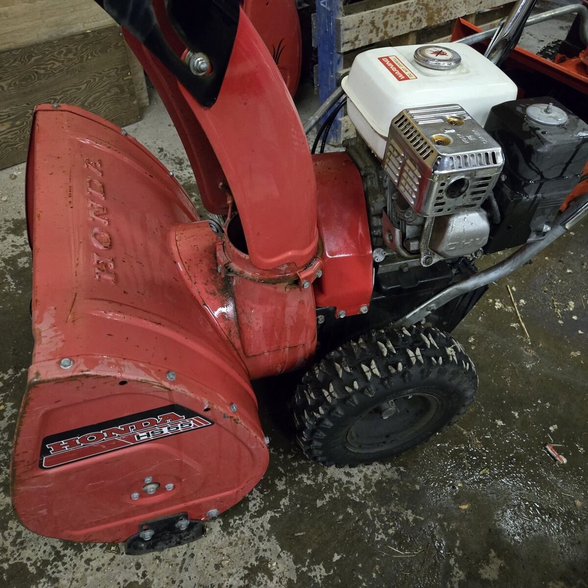 HONDA 5.5 HP SNOW BLOWER
