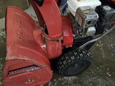 HONDA 5.5 HP SNOW BLOWER