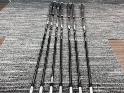 Cleveland Ladies Zipcore XL RH Iron set 5-Gap Wedge UST Helium Nanocore 50 Graphite shafts Lamkin grips New
