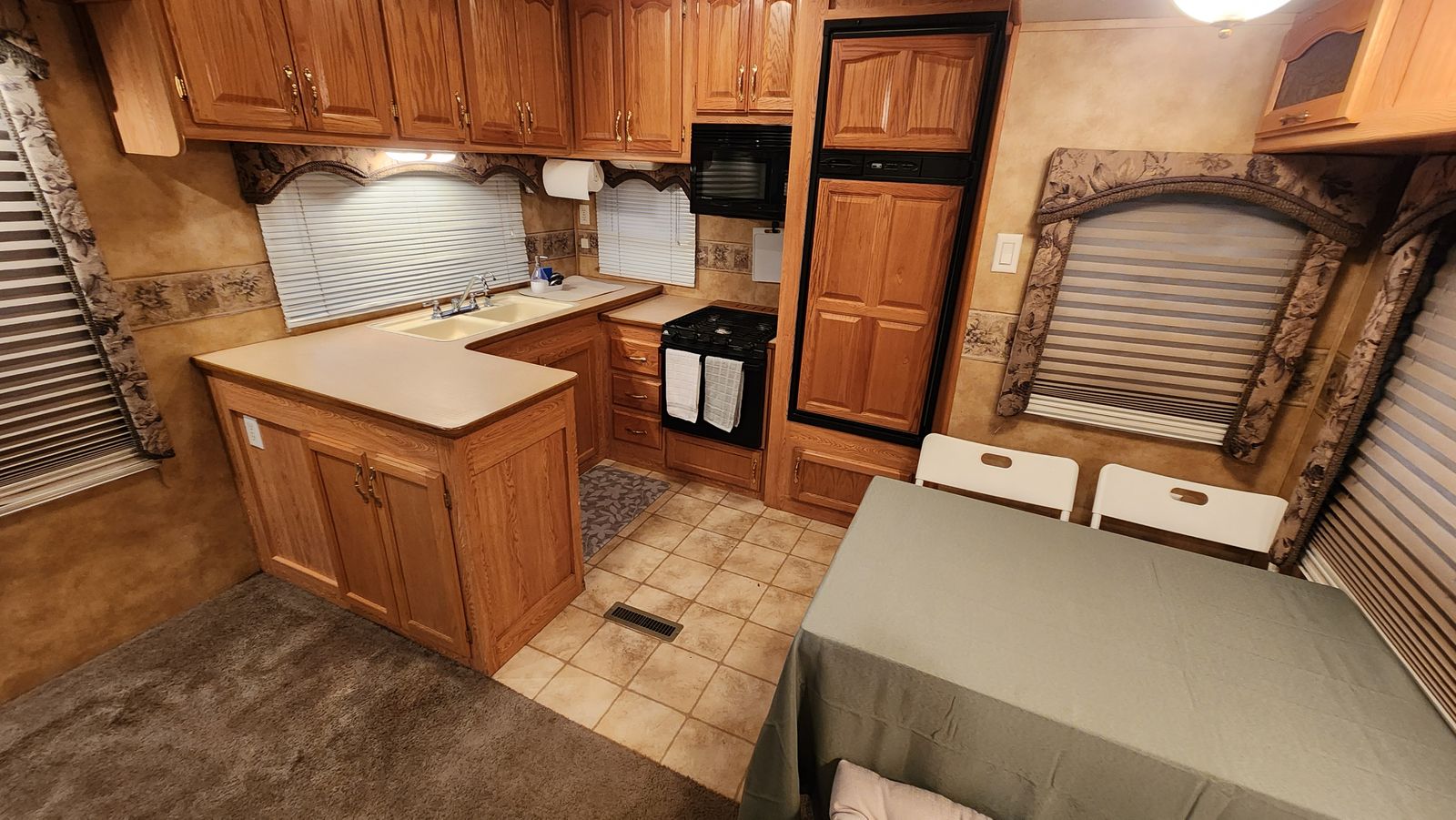 Main image 8
